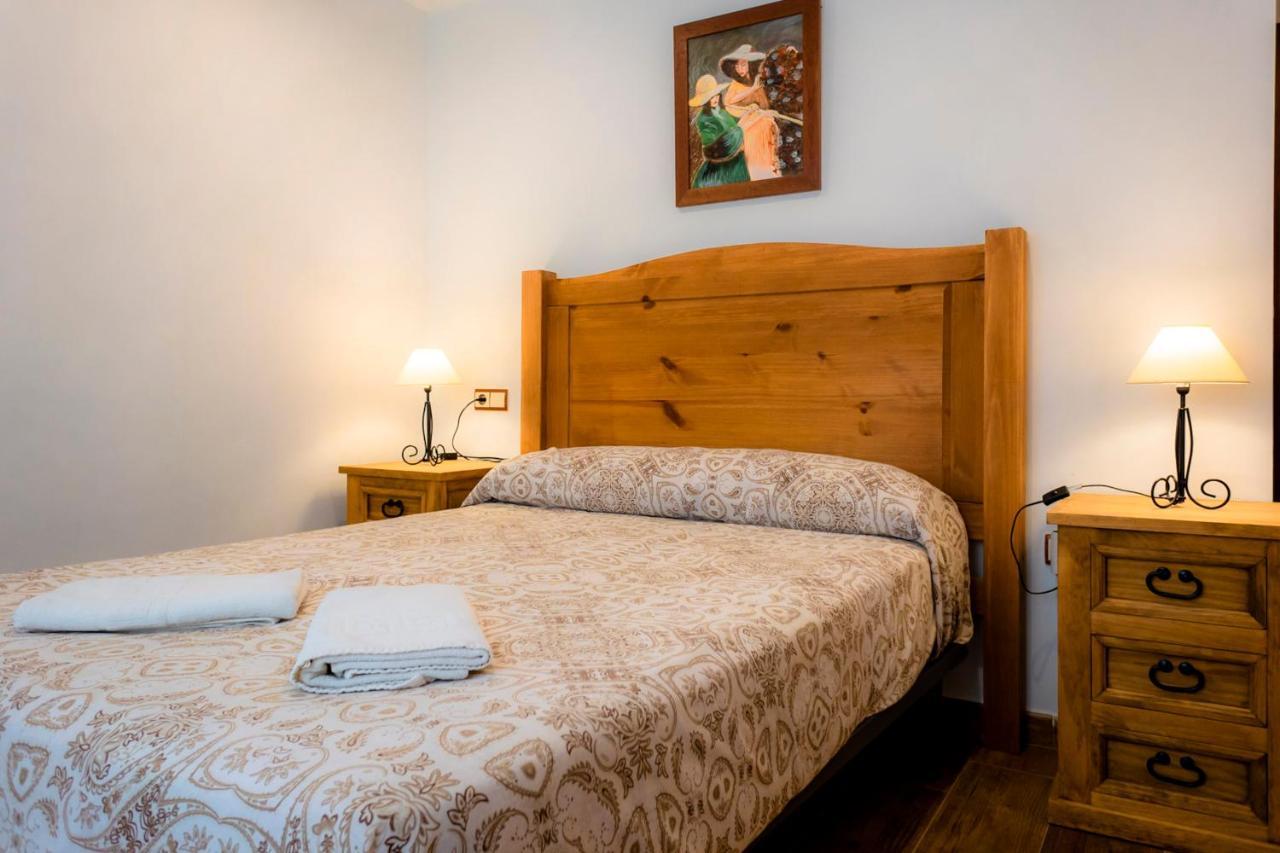 Lagar Del Chorro Junto Caminito Del Rey Piscina Y Baloncesto Apartment Exterior foto