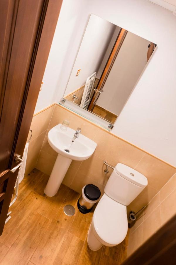 Lagar Del Chorro Junto Caminito Del Rey Piscina Y Baloncesto Apartment Exterior foto