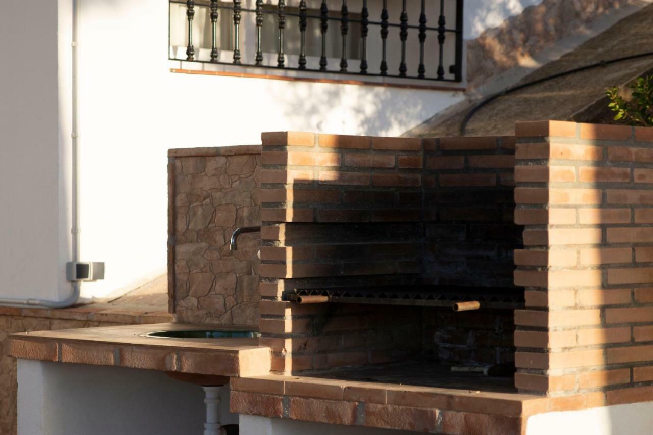 Lagar Del Chorro Junto Caminito Del Rey Piscina Y Baloncesto Apartment Exterior foto