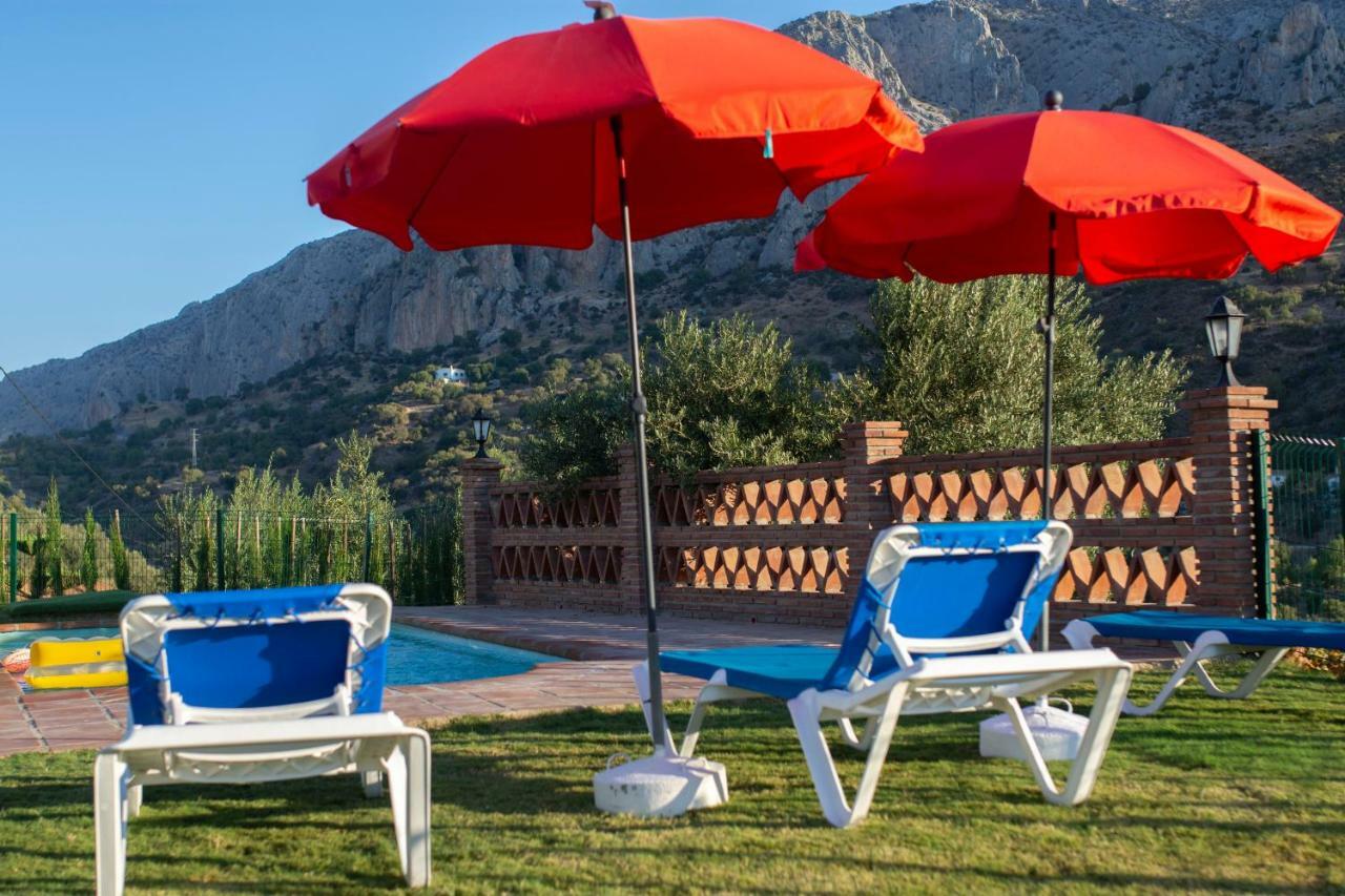 Lagar Del Chorro Junto Caminito Del Rey Piscina Y Baloncesto Apartment Exterior foto