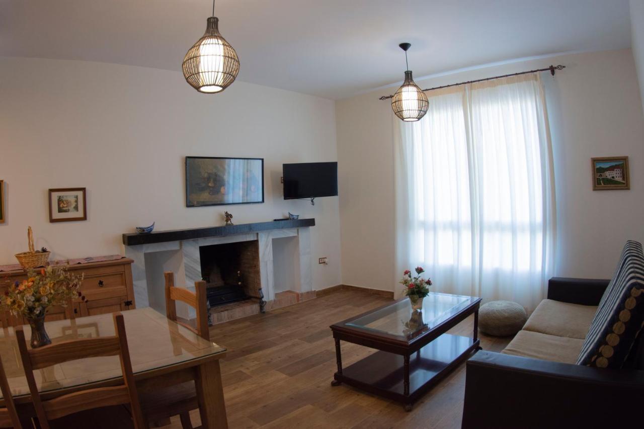 Lagar Del Chorro Junto Caminito Del Rey Piscina Y Baloncesto Apartment Exterior foto